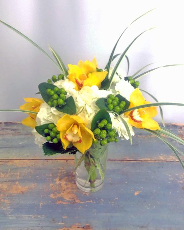 SIMPLY CLASSIC BOUQUET