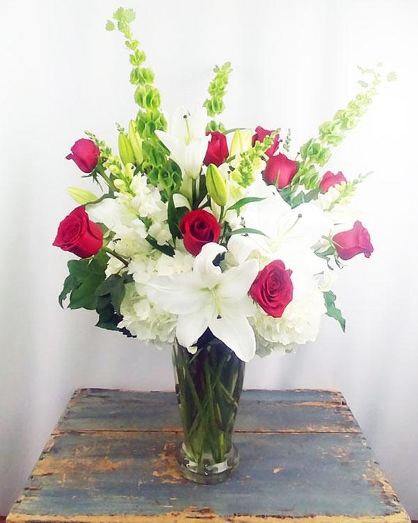 GRACEFUL ELEGANCE BOUQUET