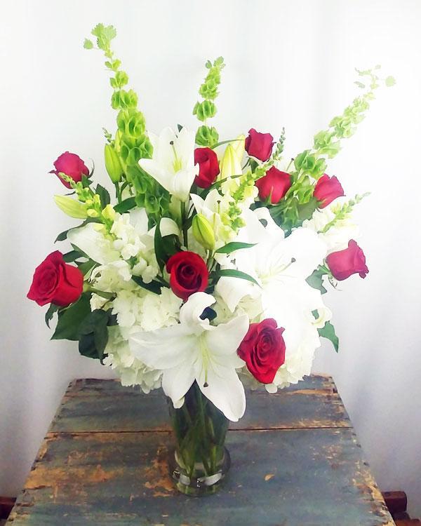 GRACEFUL ELEGANCE BOUQUET