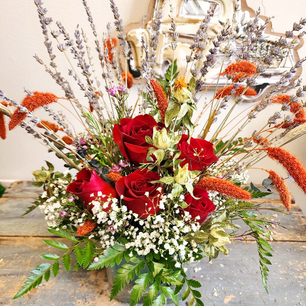 Love Eternal HB-5 Bouquet (Long Lasting Dry & Fresh Flower Bouquet)