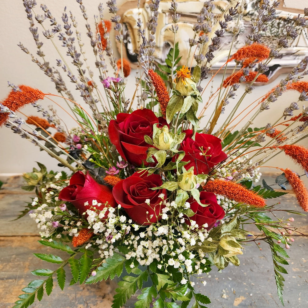 Love Eternal HB-5 Bouquet (Long Lasting Dry & Fresh Flower Bouquet)