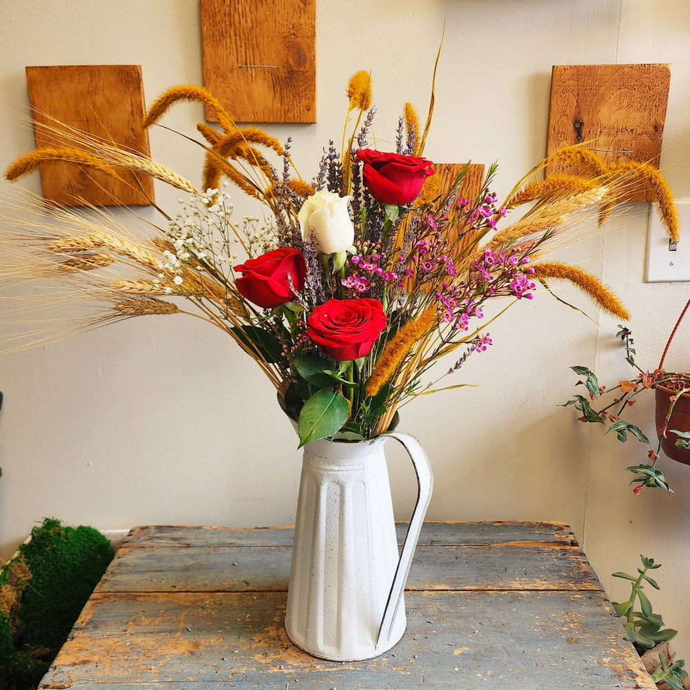 Love Eternal HB-1 Bouquet (Florist Design Dry & Fresh Flower Bouquet)