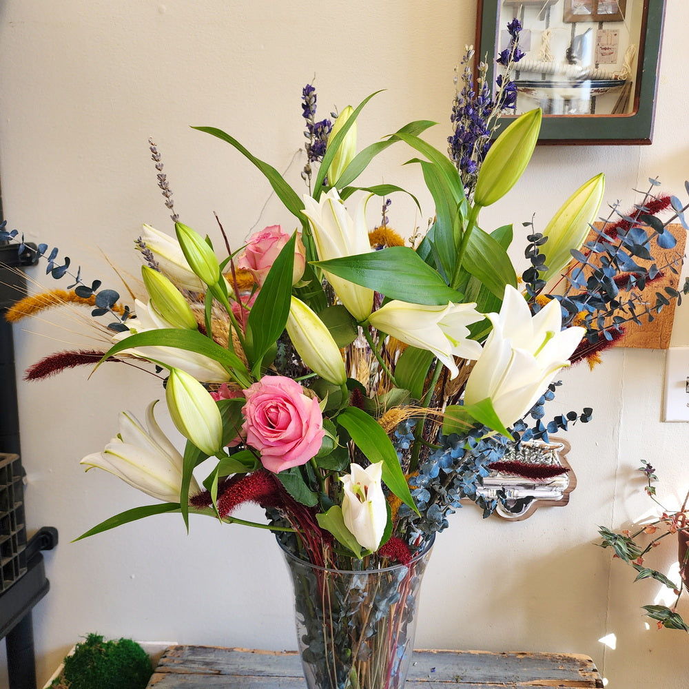 Love Eternal HB-2 Bouquet(Long Lasting Dry & Fresh Flower Bouquet)