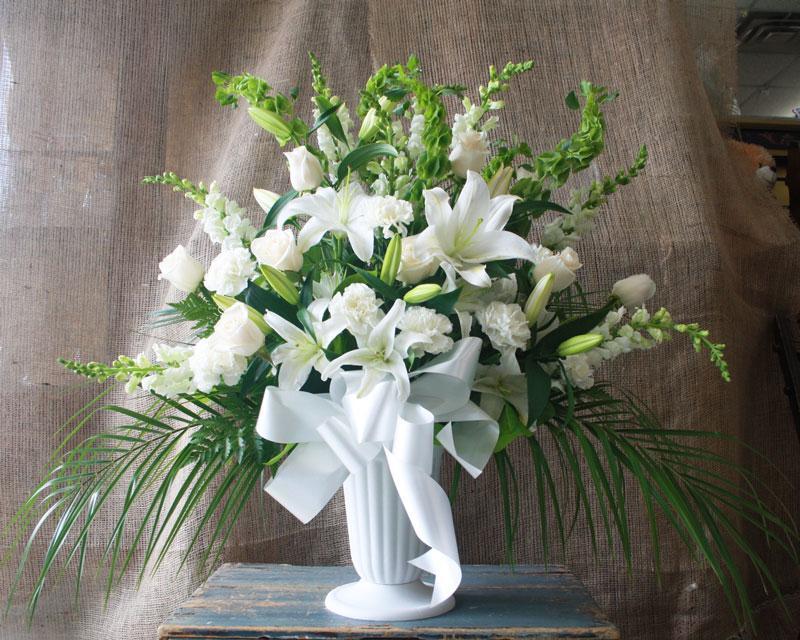 HEART-FELT FAREWELL BOUQUET