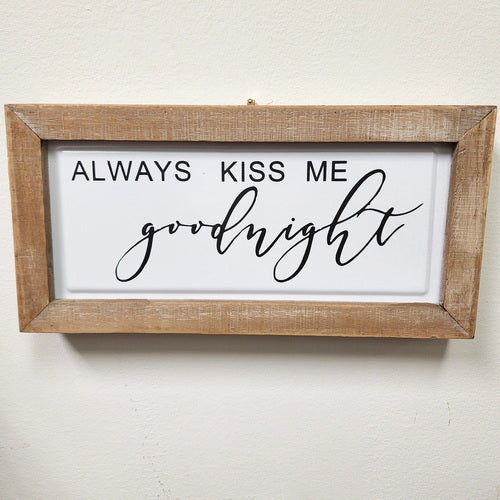 Kiss Me!! Sign