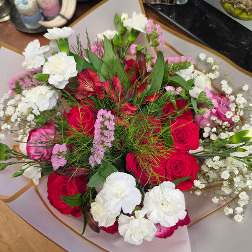Best Wishes (Hand-Tied Bouquet)