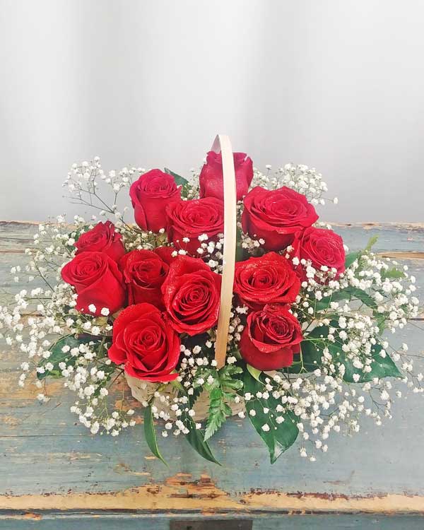 DOZEN ROSES IN BASKET (Variety of colors available)