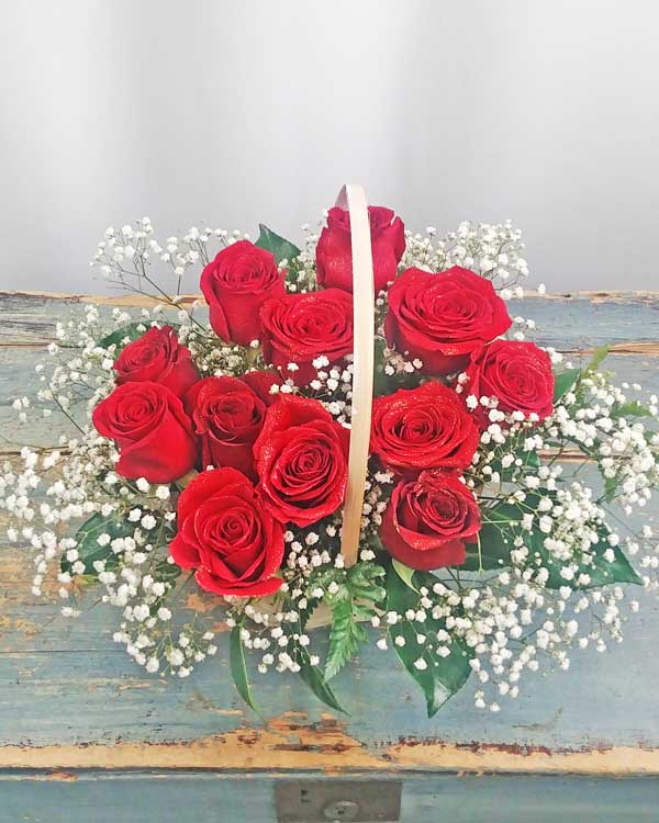 DOZEN ROSES IN BASKET (Variety of colors available)