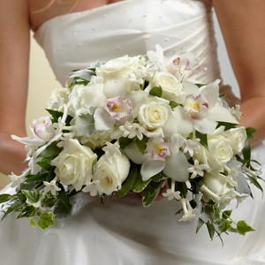 Bouquet - The White On White??Bouquet J-W9-4622