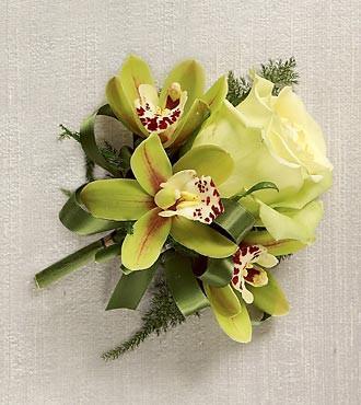 Corsage - Evermore Corsage