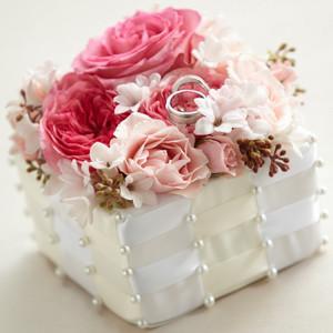 Ring - The Flower Jeweled??Ring Box J-W17-4661
